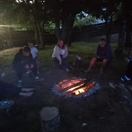 Yurts Οργανωμένο κάμπινγκ